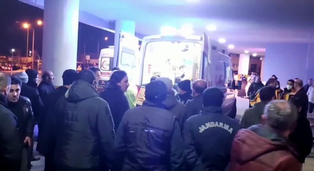 Erzincan'da Otogarda İpte Asılı Bulunan Genç Hastaneye Kaldırıldı 