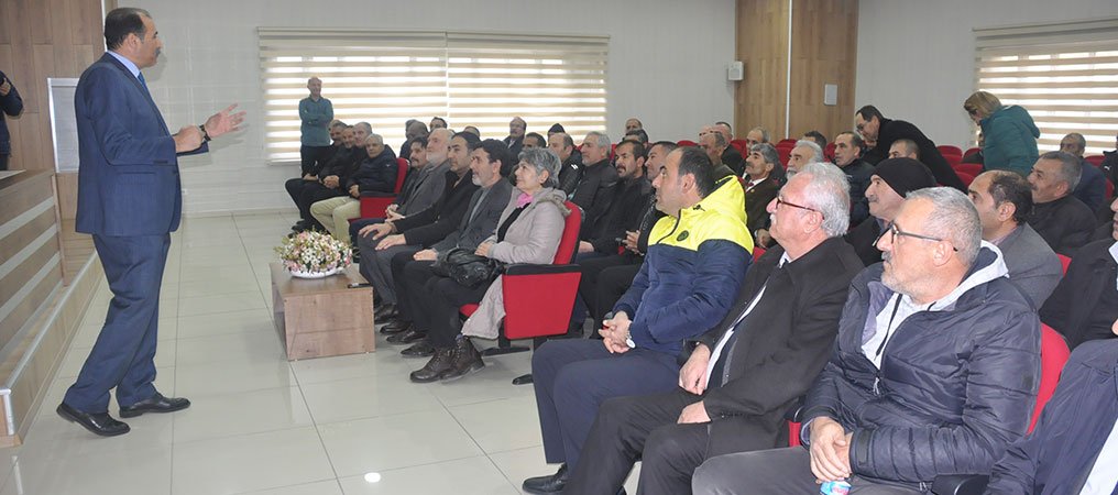 Aziz Gün Muhtarlarla “Aile Okulu” Programında Bir Araya Geldi