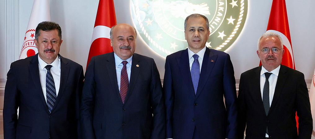 Bakan Yerlikaya İle Erzincan’daki Yatırım ve Talepler Görüşüldü