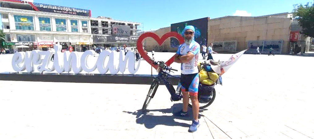 Çocuklara Umut Olabilmek İçin Pedal Çeviriyor
