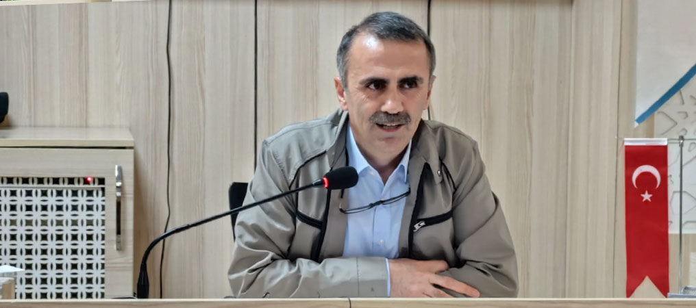 Doç. Dr. Osman Karaağaç, “Bilgi İçin Beş Duyu Yetmez”