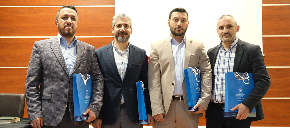 Erzincan’da Hafızlık ve Kur’an-ı Kerimi Güzel Okuma Yarışması Yapıldı