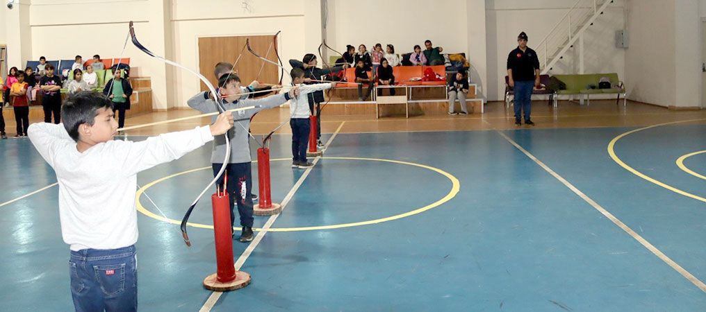 Erzincan’da Okçuluk İl Birinciliği Yarışması Düzenlendi