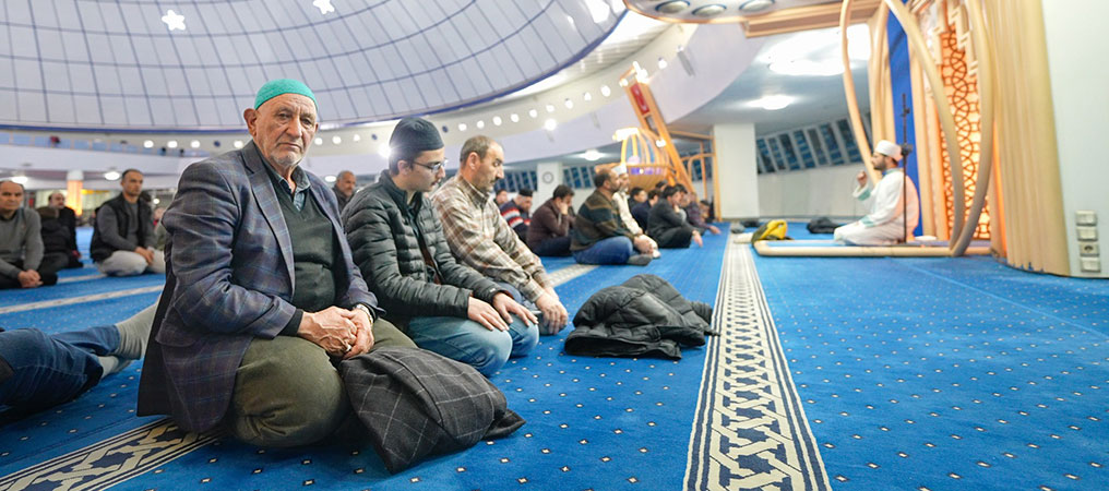 Erzincan’da Ramazan Geceleri Cami ve Cemaat Buluşmaları