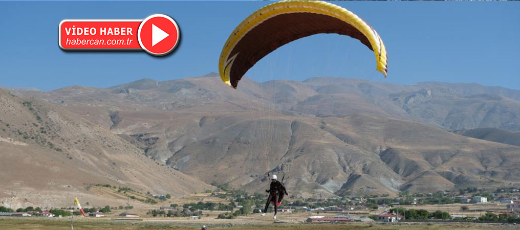 Erzincan’da Yamaç Paraşütü Heyecanı