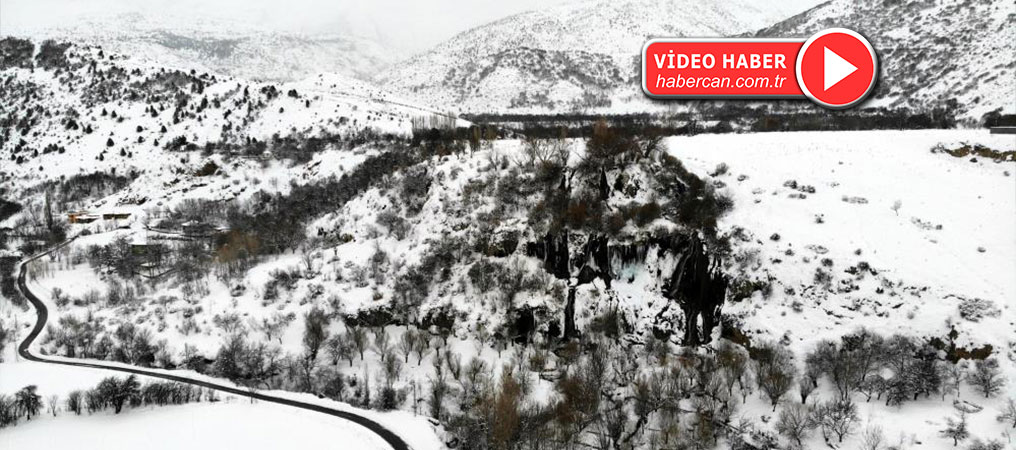 Erzincan’ın Saklı Cenneti Girlevik Şelalesi Beyaza Büründü