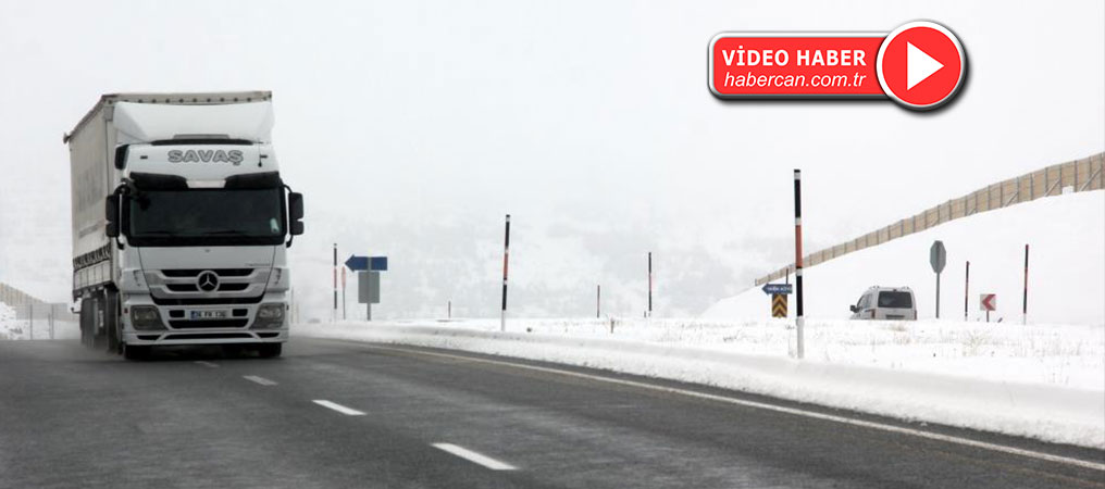 Erzincan’ın Yüksek Kesimlerinde Kar Yağışı Etkili Oldu