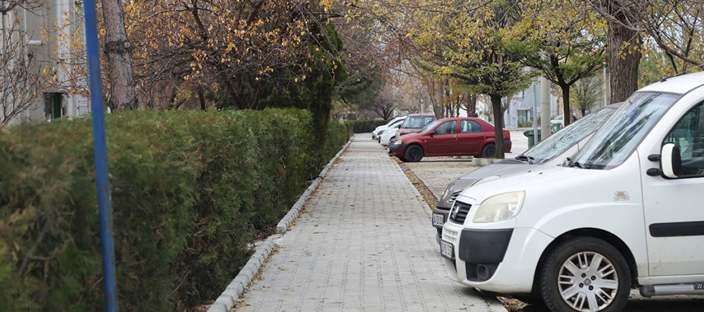 Mengüceli Mahallesinde Kaldırım Yenileme Çalışmaları Tamamlandı