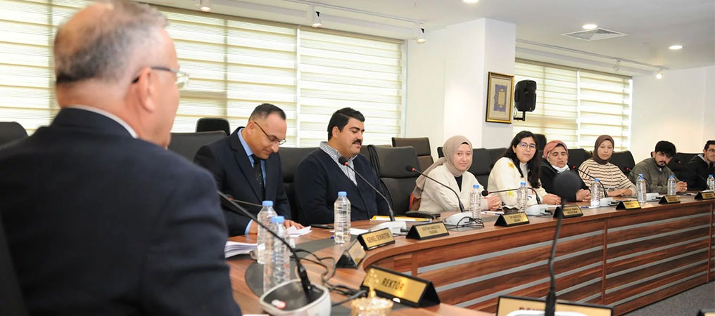 Rektör Levent Engelli Öğrenci Birimi Komisyonu ve Öğrenciler ile Bir Araya Geldi