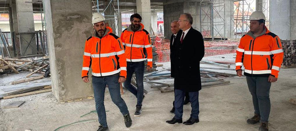 Rektör Levent, Yaşam Merkezini Ziyaret Etti