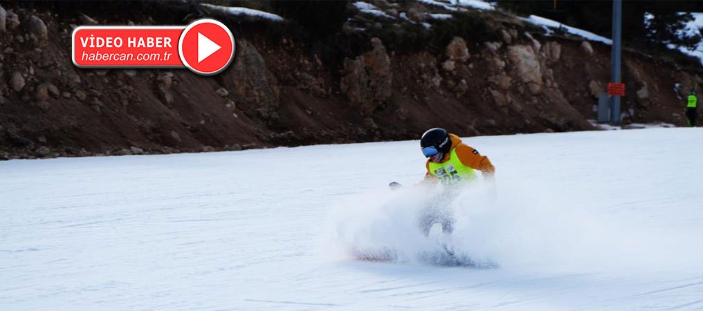 Snowboard Türkiye Şampiyonası Ergan Dağı’nda Başladı