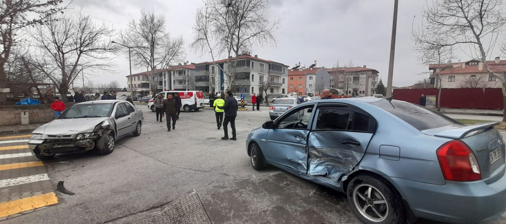 Erzincan'da Trafik Kazası: 1 Yaralı