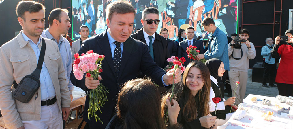 Vali Aydoğdu’dan Öğrencilere Ulaşım Müjdesi!