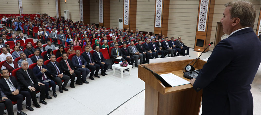 Vali Aydoğdu, Şehrimizin Evlatlarının Geleceğini Birlikte İnşa Edelim 