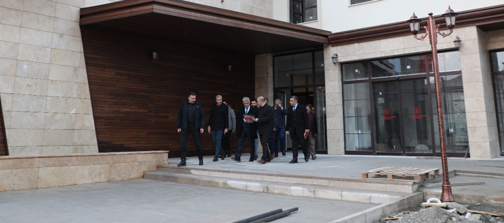 Vali Makas, Müze ve Yaşam Merkezi İnşaatlarında İncelemelerde Bulundu