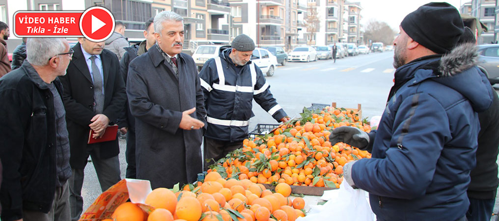 Vali Makas, Salı Pazarı Esnafını Ziyaret Etti