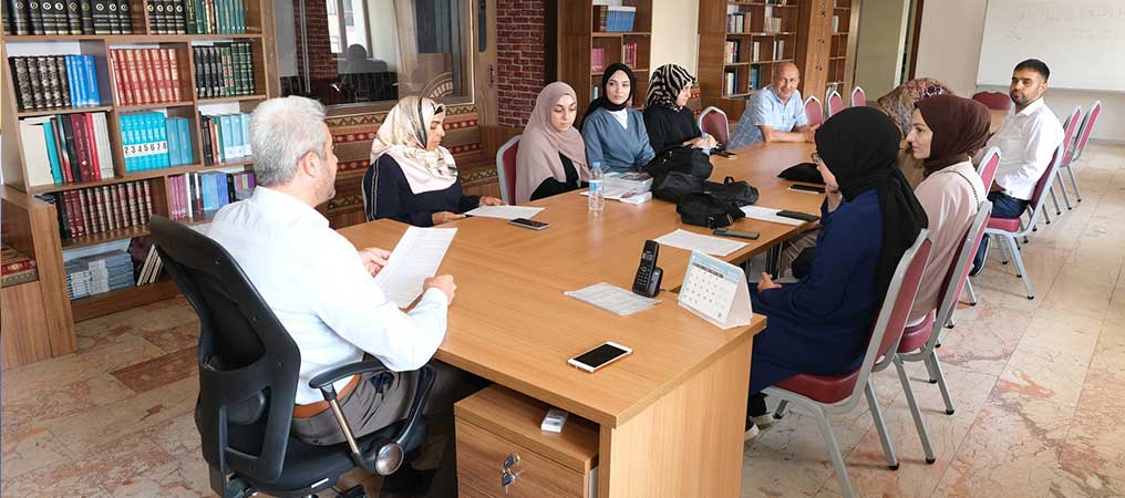 İlahiyat Öğrencileriyle Tanışma Toplantısı Düzenlendi